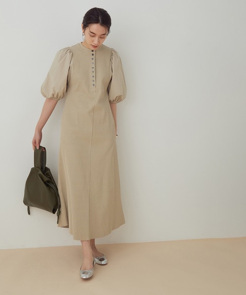 ADAM ET ROPE'(アダムエロペ)の「<人気・追加>ボタンディテールワンピース(ワンピース・レディース・ブラック/ベージュ/グリーン系その他2・FREE)」の6枚目の写真