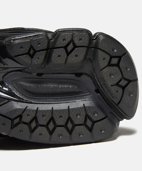 Firsthand(ファーストハンド)の「New Balance/ニューバランス ML2002RK(スニーカー・メンズ・ブラック・23.5cm/24.5cm/29/24.0cm/25.0cm/26.0cm)」の5枚目の写真