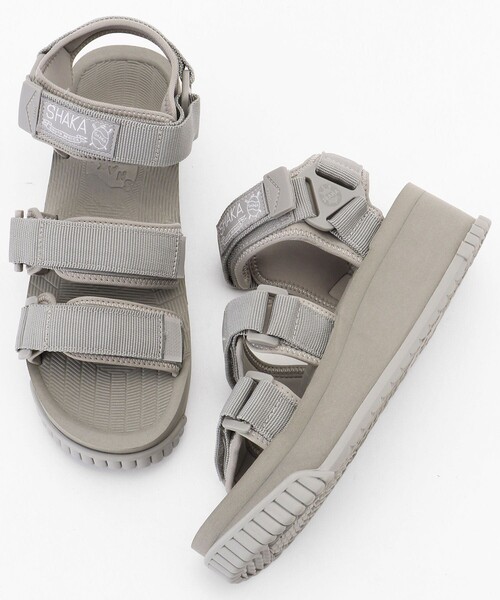 FREAK'S STORE（フリークスストア）の「【WEB限定】SHAKA/シャカ　NEO BUNGY PLATFORM/ネオバンジー プラットフォーム（スポーツサンダル/フラットサンダル/ボリュームソールサンダル）（サンダル・レディース・ブラック/ベージュ/ダークブラウン/ナチュラル/グレー・6/5）」の2枚目の写真