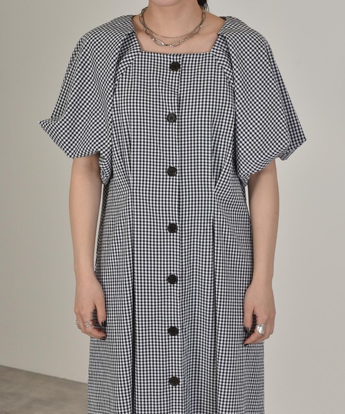 w closet（ダブルクローゼット）の「パフスリーブギンガムフレア半袖ワンピース（ワンピース・レディース・ブラック/サックスブルー/ピンク・FREE）」の16枚目の写真