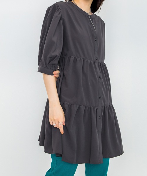 w closet（ダブルクローゼット）の「2WAYティアードチュニック（チュニック・レディース・パープル/オフホワイト/ピンク系その他/スミクロ/テラコッタ/モスグリーン・FREE）」の21枚目の写真