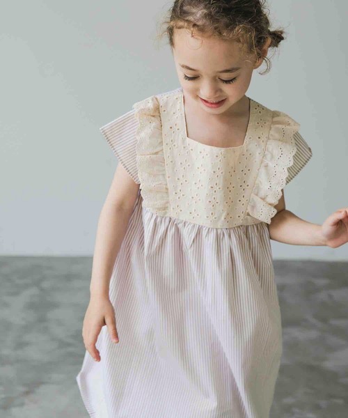 pairmanon（ペアマノン）の「肩レース フリル コットン ノースリーブ ワンピース 無地 ガールズ（ワンピース・キッズ・モカ/ラベンダー/ストライプ・130/140/150/120/100/110/90）」の3枚目の写真
