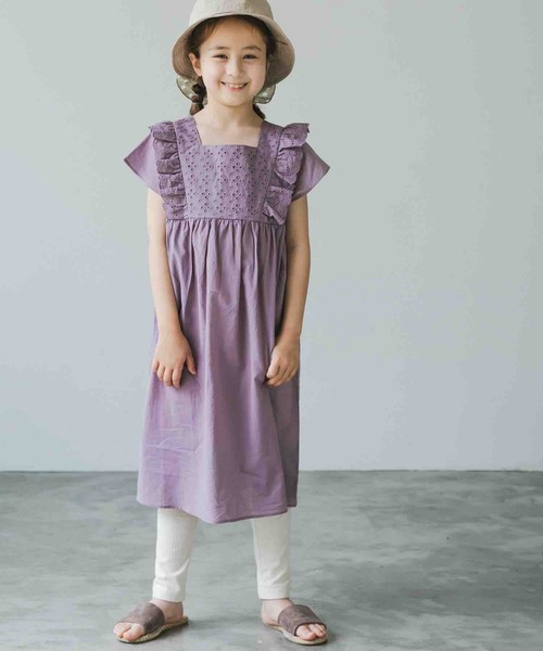 pairmanon（ペアマノン）の「肩レース フリル コットン ノースリーブ ワンピース 無地 ガールズ（ワンピース・キッズ・モカ/ラベンダー/ストライプ・130/140/150/120/100/110/90）」の6枚目の写真