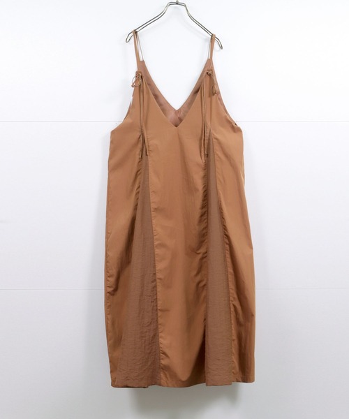 vingtrois（バントロア）の「【vingtrois】シアー切り替えロングキャミワンピース（ワンピース・レディース・ブラウン/カーキ/ブラック・M）」の21枚目の写真