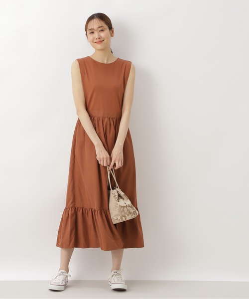 NATURAL BEAUTY BASIC（ナチュラルビューティーベーシック）の「ドッキングティアードワンピース（ワンピース・レディース・グリーン系その他6/ブラウン/ブラック・SMALL/MEDIUM）」の15枚目の写真