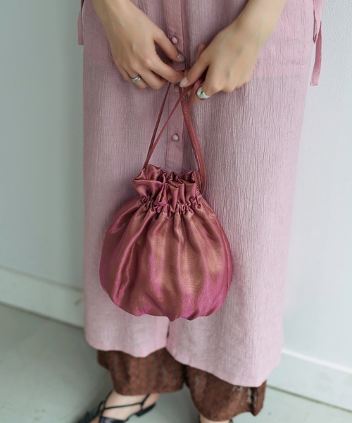 TINA:JOJUN(ティーナジョジュン)の「シアー ポーチバック TINA:JOJUN(ハンドバッグ・レディース・ピンク/チャコール・F)」の2枚目の写真