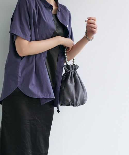 TINA:JOJUN(ティーナジョジュン)の「シアー ポーチバック TINA:JOJUN(ハンドバッグ・レディース・ピンク/チャコール・F)」の4枚目の写真