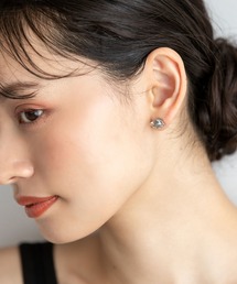 土星モチーフピアス