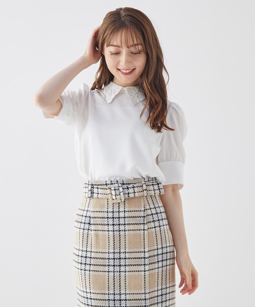 BE RADIANCE(ビーラディエンス)の「ベルト付チェックツイードスカート(スカート・レディース・ベージュ/ピンク・FREE)」の4枚目の写真