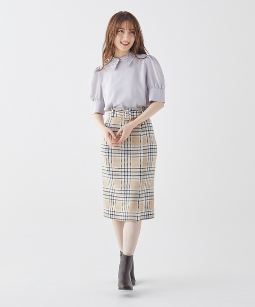 BE RADIANCE(ビーラディエンス)の「ベルト付チェックツイードスカート(スカート・レディース・ベージュ/ピンク・FREE)」の5枚目の写真