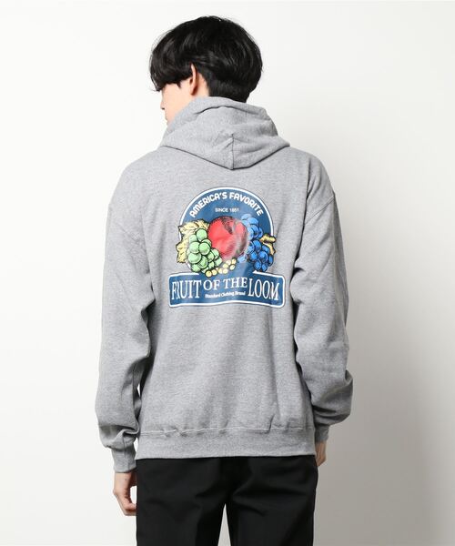FRUIT OF THE LOOM(フルーツオブザルーム)の「SOUVENIRプルオーバーパーカー / ユニセックス / ブランドロゴ / カジュアル(パーカー・メンズ・ブラック/ホワイト/グレー/ネイビー・L/S/XL/M)」の5枚目の写真