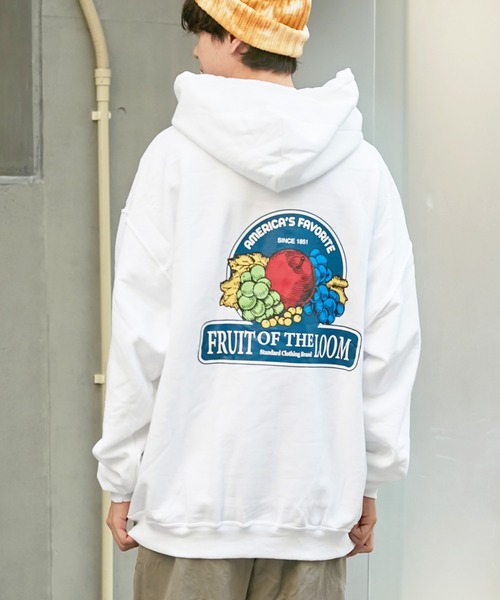 FRUIT OF THE LOOM(フルーツオブザルーム)の「SOUVENIRプルオーバーパーカー / ユニセックス / ブランドロゴ / カジュアル(パーカー・メンズ・ブラック/ホワイト/グレー/ネイビー・L/S/XL/M)」の2枚目の写真