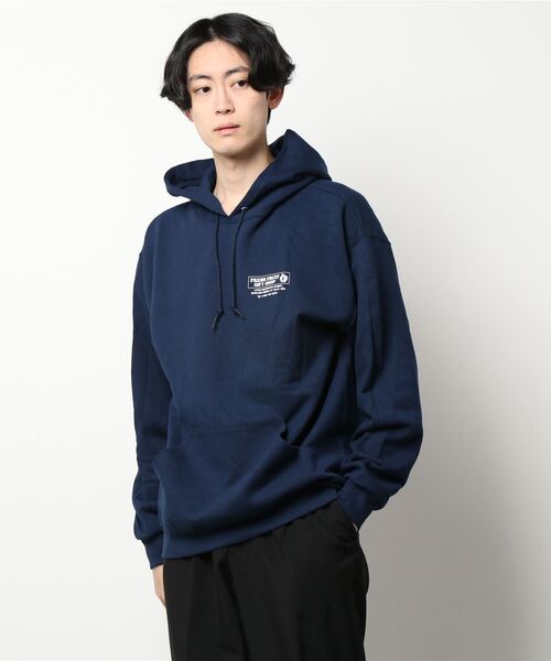 FRUIT OF THE LOOM(フルーツオブザルーム)の「SOUVENIRプルオーバーパーカー / ユニセックス / ブランドロゴ / カジュアル(パーカー・メンズ・ブラック/ホワイト/グレー/ネイビー・L/S/XL/M)」の11枚目の写真