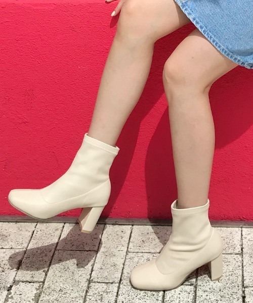 attagirl(アタガール)の「スクエアトゥストレッチブーツ(ブーツ・レディース・ブラック/アイボリー・LL/S/M/L)」の19枚目の写真