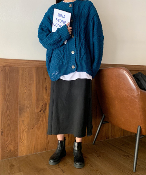 c.u.l（シーユーエル）の「【c.u.l:w】ケーブル編みクラッシュボリュームカーディガン culw89（ニット/セーター・レディース・ブルー/オレンジ/アイボリー・FREE）」の9枚目の写真