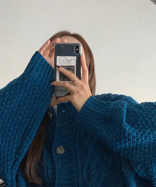 c.u.l（シーユーエル）の「【c.u.l:w】ケーブル編みクラッシュボリュームカーディガン culw89（ニット/セーター・レディース・ブルー/オレンジ/アイボリー・FREE）」の10枚目の写真