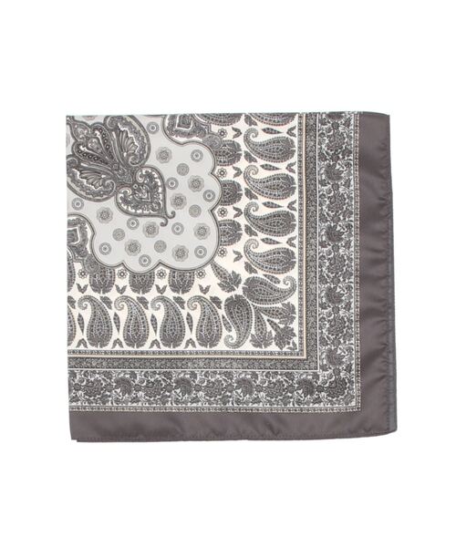 YECCA VECCA（イェッカヴェッカ）の「・ペイズリー柄スカーフ＊（ストール/ショール・レディース・レッド/チャコールグレー・FREE）」の2枚目の写真