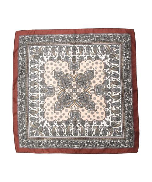 YECCA VECCA（イェッカヴェッカ）の「・ペイズリー柄スカーフ＊（ストール/ショール・レディース・レッド/チャコールグレー・FREE）」の11枚目の写真
