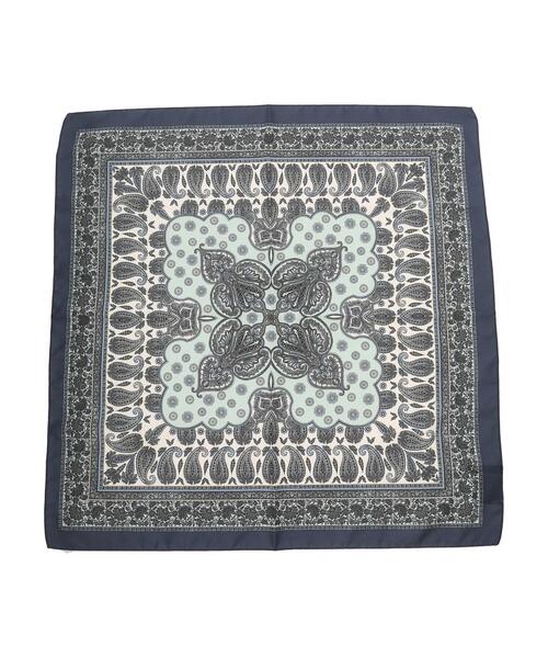 YECCA VECCA（イェッカヴェッカ）の「・ペイズリー柄スカーフ＊（ストール/ショール・レディース・レッド/チャコールグレー・FREE）」の10枚目の写真