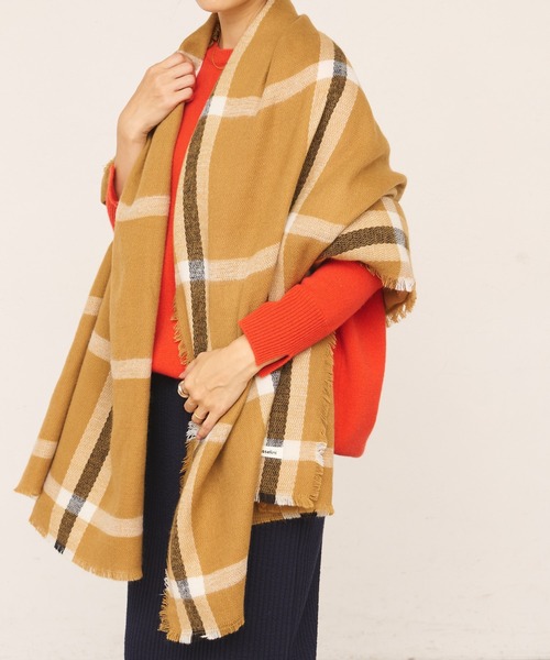 Casselini（キャセリーニ）の「【Casselini/キャセリーニ】チェックストール（マフラー・レディース・ベージュ/アイボリー・ONE SIZE）」の2枚目の写真