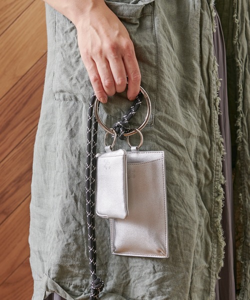 BIRTHDAY BAR（バースデイバー）の「【kolors like you】Kastaneコラボ　モバイル & カードケース ショルダー / カスタネ（スマホケース/カバー・レディース・シルバー/グリーン/アイボリー・フリー）」の7枚目の写真