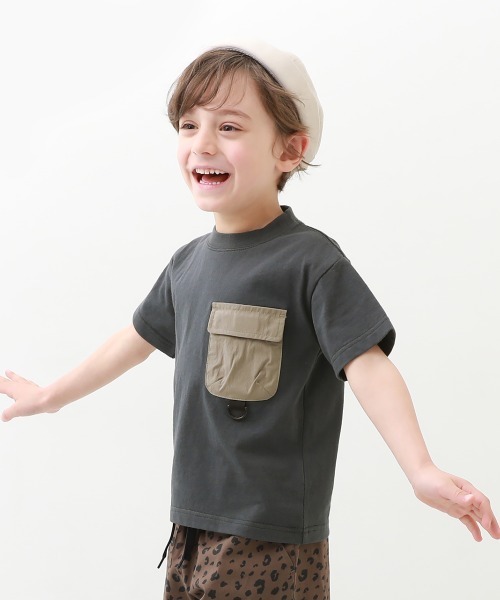 devirock(デビロック)の「バックプリント異素材ポケット半袖Tシャツ(Tシャツ/カットソー・キッズ・パープル/オフホワイト/ライトカーキ/スミクロ・120cm/140cm/130cm/150cm/160cm/110cm/100cm)」の3枚目の写真