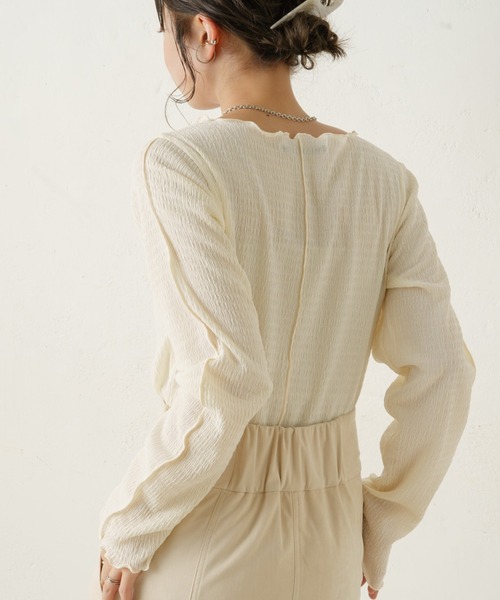 Kastane(カスタネ)の「シャーリングメロウプルオーバー(Tシャツ/カットソー・レディース・ブラック/サックスブルー/アイボリー・FREE)」の4枚目の写真