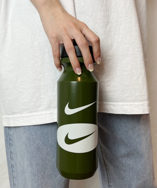 NIKE(ナイキ)の「NIKE(ナイキ)/ビックマウス ボトル 2.0 32Oz 976ml スクイズボトル ウォーターボトル 水筒 /BIG-MOUTH BOTTLE(水筒・レディース・クリア/ブルー/ブラック/オリーブ/ブラック系その他/パープル/イエロー/ピンク/グリーン系その他・FREE)」の3枚目の写真
