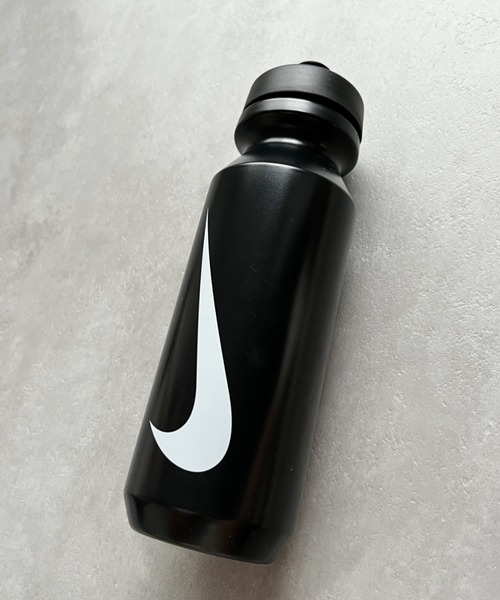 NIKE(ナイキ)の「NIKE(ナイキ)/ビックマウス ボトル 2.0 32Oz 976ml スクイズボトル ウォーターボトル 水筒 /BIG-MOUTH BOTTLE(水筒・レディース・クリア/ブルー/ブラック/オリーブ/ブラック系その他/パープル/イエロー/ピンク/グリーン系その他・FREE)」の10枚目の写真