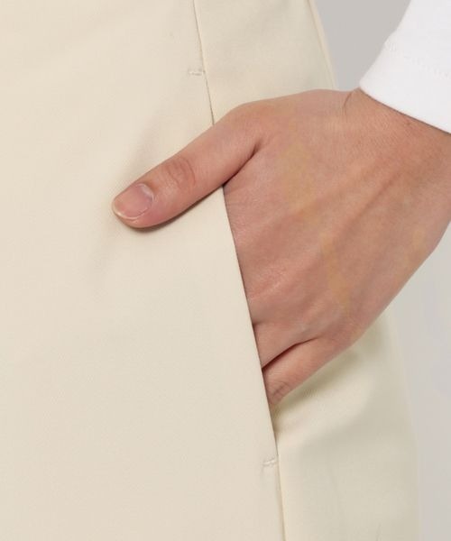 LOWRYS FARM(ローリーズファーム)の「ハイウエストカラーストレートパンツ 265142(その他パンツ・レディース・アイボリー/ピンク/オレンジ/レッド/ブラック/ブルー・MEDIUM/LARGE)」の19枚目の写真