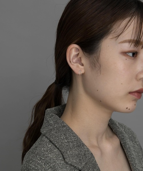 SMELLY（スメリー）の「silver925ツインラインミニフープピアス（ピアス（両耳用）・レディース・シルバー/ゴールド・-）」の12枚目の写真