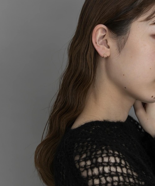 SMELLY（スメリー）の「silver925ツインラインミニフープピアス（ピアス（両耳用）・レディース・シルバー/ゴールド・-）」の15枚目の写真