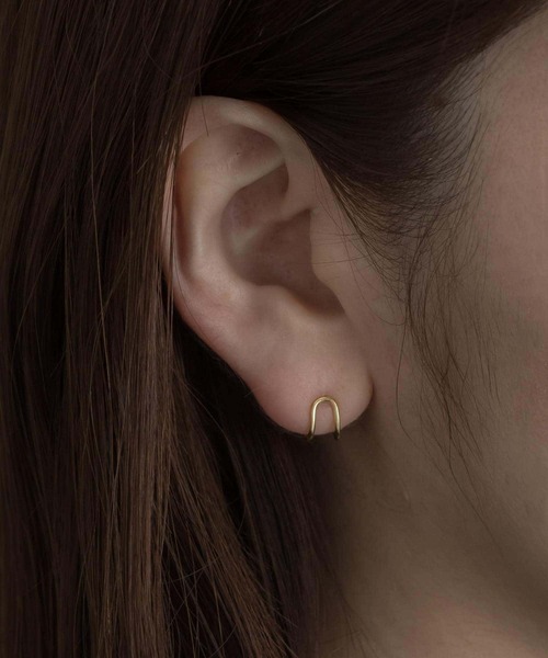 SMELLY（スメリー）の「silver925ツインラインミニフープピアス（ピアス（両耳用）・レディース・シルバー/ゴールド・-）」の16枚目の写真