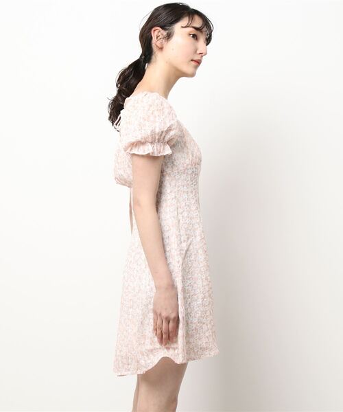 セール】【lissi Boutique】フラワーパフスリーブシースルー