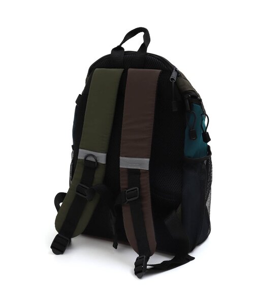 F.O.KIDS(エフオーキッズ)の「DAILY BACKPACK(バックパック/リュック・キッズ・レインボー/レッド/ネイビー/ブラック/カモフラージュ・X-SMALL/SMALL/MEDIUM)」の13枚目の写真