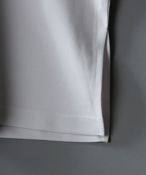 SITRY（シトリー）の「Cut georgette Big silhouette mock neck pullover/カット ジョーゼット ビッグシルエット モックネック プルオーバー（Tシャツ/カットソー・メンズ・ブラック/ネイビー/グレー/オフホワイト/グレイッシュベージュ/グレイッシュブルー/ブラウン/チャコールグレー・M/L/XL）」の10枚目の写真