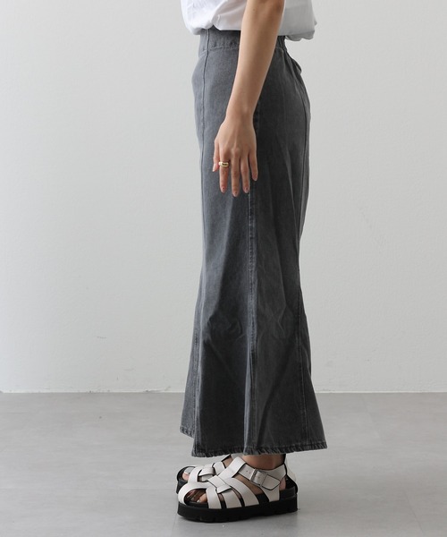 COLONY 2139（コロニートゥーワンスリーナイン）の「マチ入りデニムマーメイドスカート（スカート・レディース・ネイビー/ブラック/ブルー・FREE）」の7枚目の写真