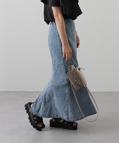 COLONY 2139（コロニートゥーワンスリーナイン）の「マチ入りデニムマーメイドスカート（スカート・レディース・ネイビー/ブラック/ブルー・FREE）」の15枚目の写真