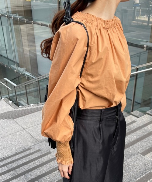 Ezick（エジック）の「タイプライターギャザーブラウス（シャツ/ブラウス・レディース・オレンジ/オフホワイト・FREE）」の2枚目の写真
