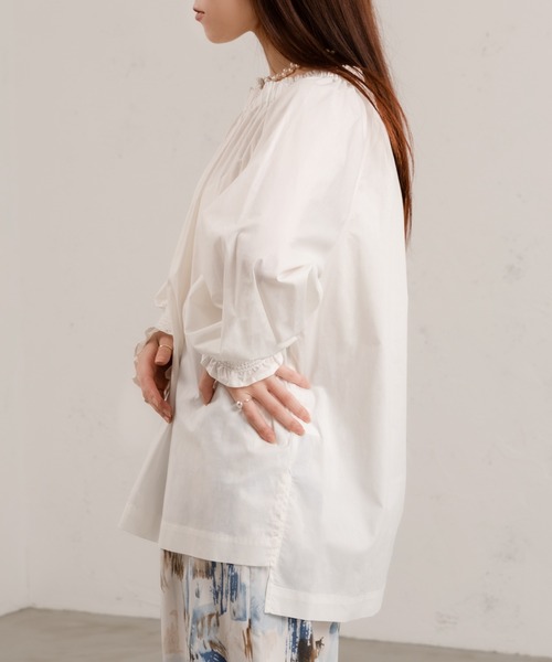 Ezick（エジック）の「タイプライターギャザーブラウス（シャツ/ブラウス・レディース・オレンジ/オフホワイト・FREE）」の11枚目の写真