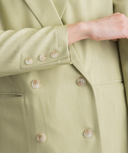 ダブルボタンジャケット