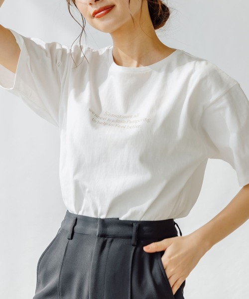 mysty woman(ミスティウーマン)の「ロゴプリントTシャツ 285711(Tシャツ/カットソー・レディース・オフホワイト/オレンジ/チャコール・FREE)」の2枚目の写真