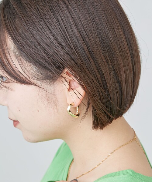 Firsthand(ファーストハンド)の「Firsthand/ファーストハンド HALF HEARTPIERCE / ハートモチーフピアス/HALF HEARTPIERCE / ハートモチーフピアス(ピアス(両耳用)・レディース・ゴールド/シルバー・ONE SIZE)」の5枚目の写真
