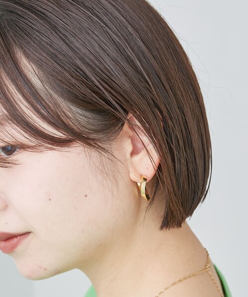 Firsthand(ファーストハンド)の「Firsthand/ファーストハンド HALF HEARTPIERCE / ハートモチーフピアス/HALF HEARTPIERCE / ハートモチーフピアス(ピアス(両耳用)・レディース・ゴールド/シルバー・ONE SIZE)」の6枚目の写真