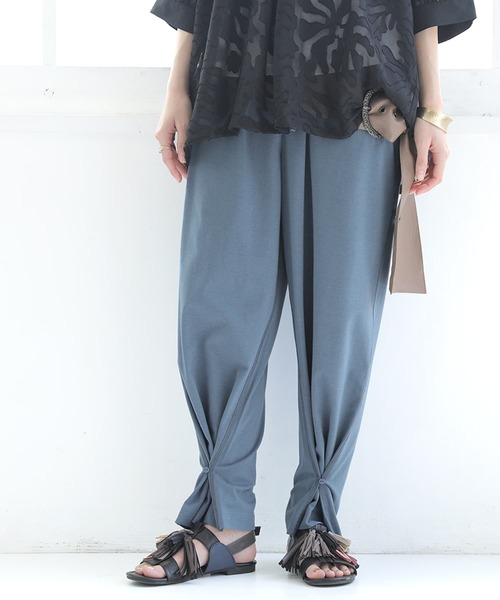 osharewalker（オシャレウォーカー）の「【廃盤】【機能素材】『2wayカットソーパンツ』（その他パンツ・レディース・ブラック/ブラウン/イエロー/グリーン/グレイッシュブルー・1/2）」の4枚目の写真