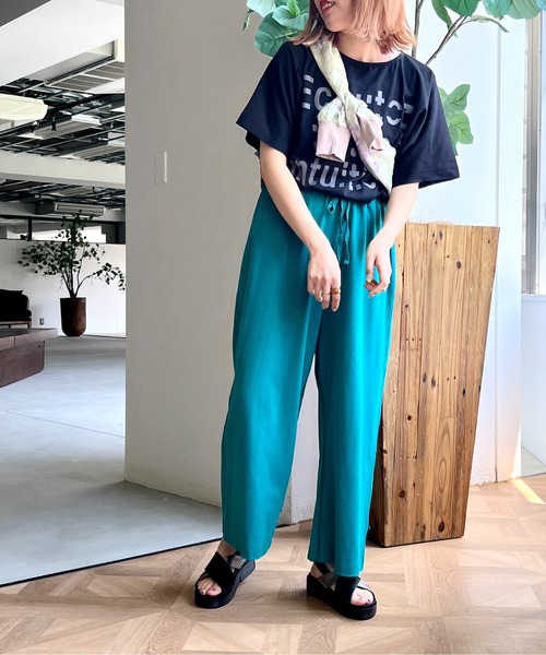 osharewalker（オシャレウォーカー）の「【廃盤】【機能素材】『2wayカットソーパンツ』（その他パンツ・レディース・ブラック/ブラウン/イエロー/グリーン/グレイッシュブルー・1/2）」の7枚目の写真