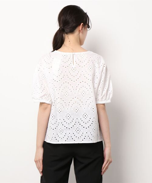 Lugnoncure(ルノンキュール)の「アイレットレーストップス(シャツ/ブラウス・レディース・イエロー/オフホワイト/チャコール・フリ-)」の5枚目の写真