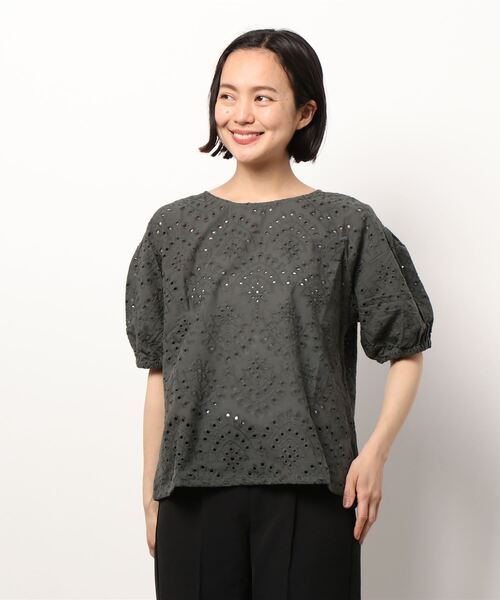 Lugnoncure(ルノンキュール)の「アイレットレーストップス(シャツ/ブラウス・レディース・イエロー/オフホワイト/チャコール・フリ-)」の6枚目の写真