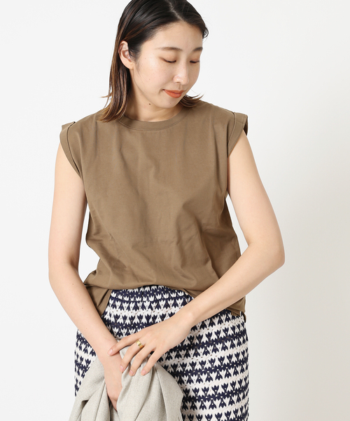 journal standard L'essage(ジャーナルスタンダードレサージュ)の「スワイーノースリーブ(Tシャツ/カットソー・レディース・ホワイト/チャコールグレー/ブラウン/ピンク・FREE)」の22枚目の写真