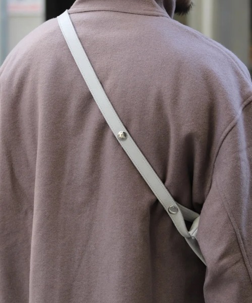 LOCALINA（ロカリナ）の「Leather Handle（その他小物・メンズ・ホワイト/ブラック・FREE）」の16枚目の写真